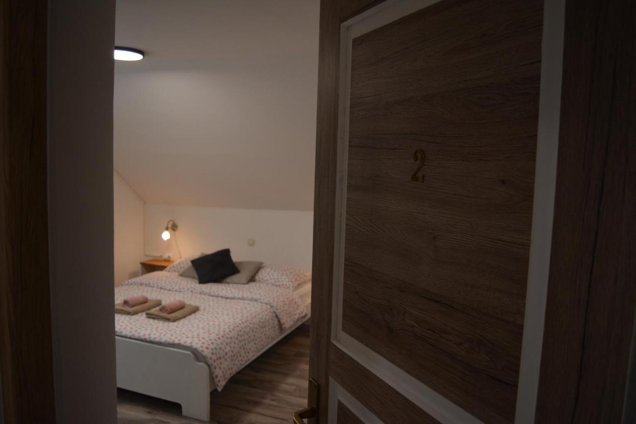 Rooms Lucijana Jezerce Eksteriør billede