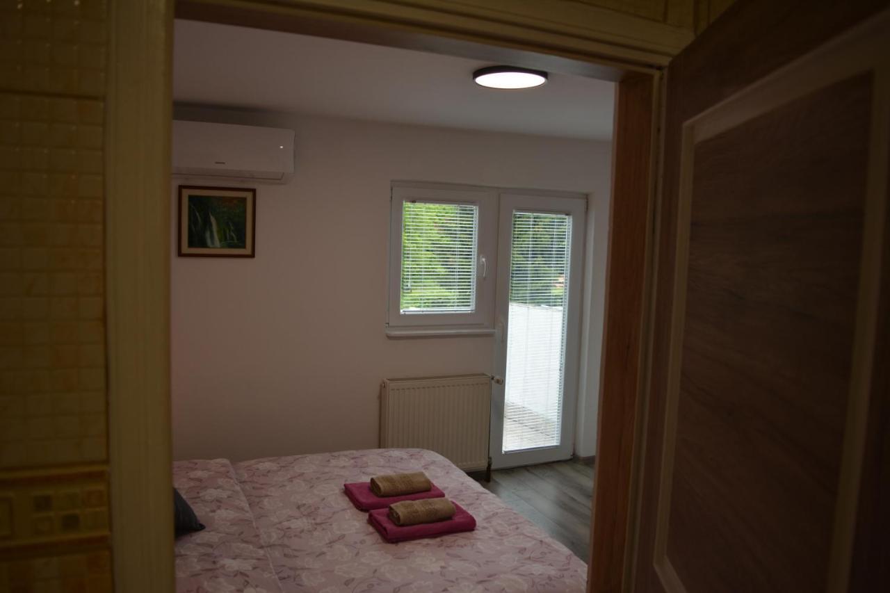 Rooms Lucijana Jezerce Eksteriør billede