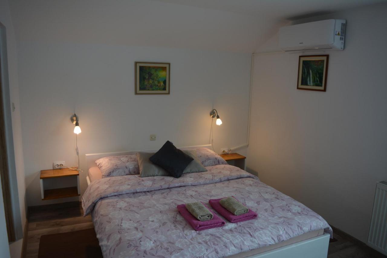 Rooms Lucijana Jezerce Eksteriør billede