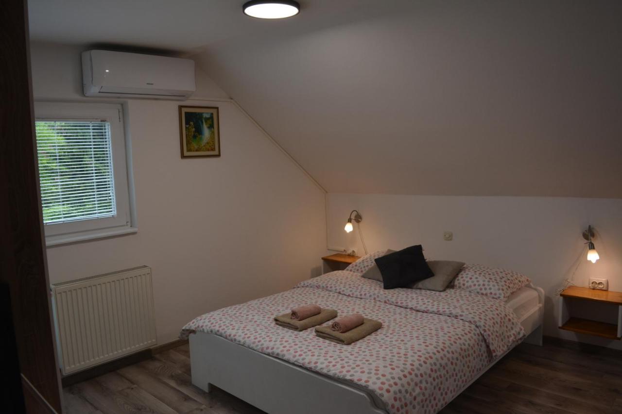 Rooms Lucijana Jezerce Eksteriør billede